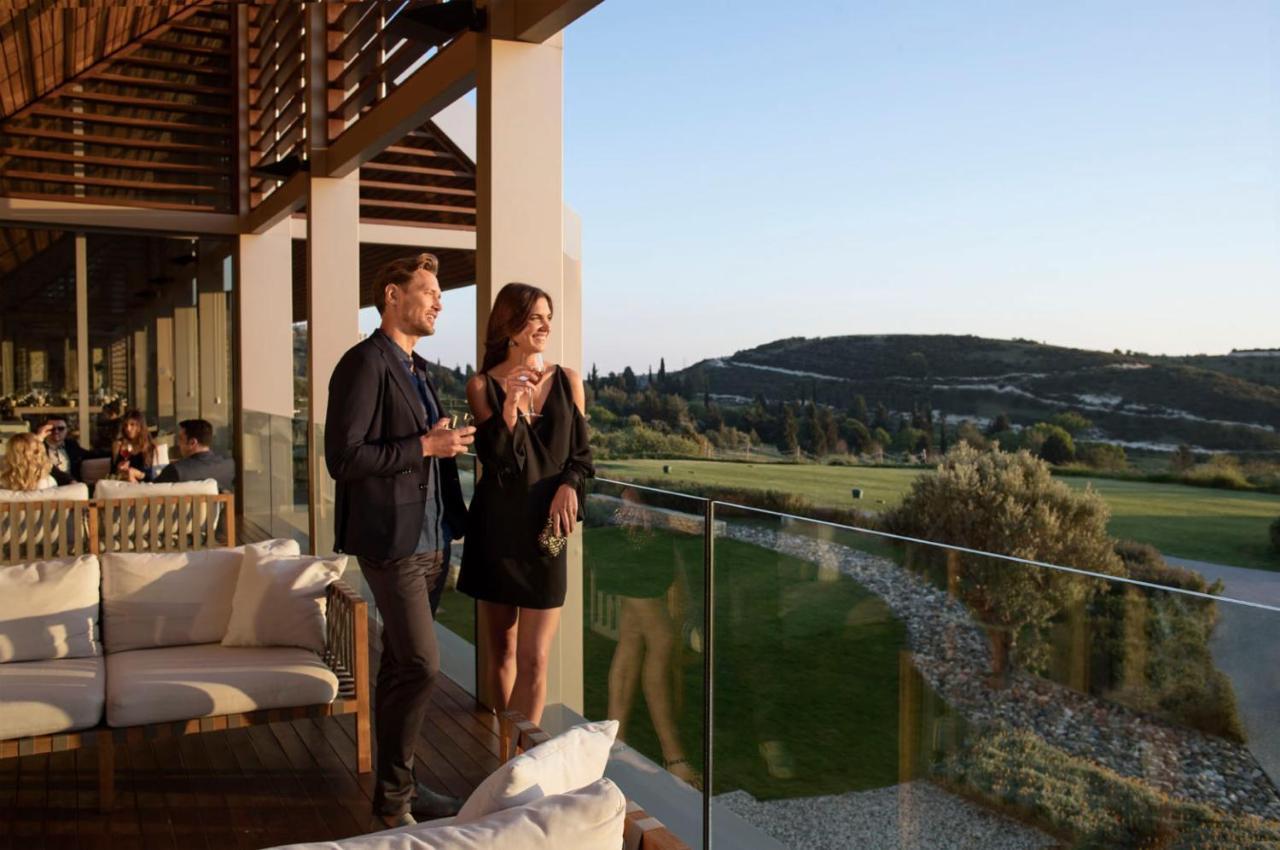 Minthis Resort Tsadha ภายนอก รูปภาพ The view from the clubhouse