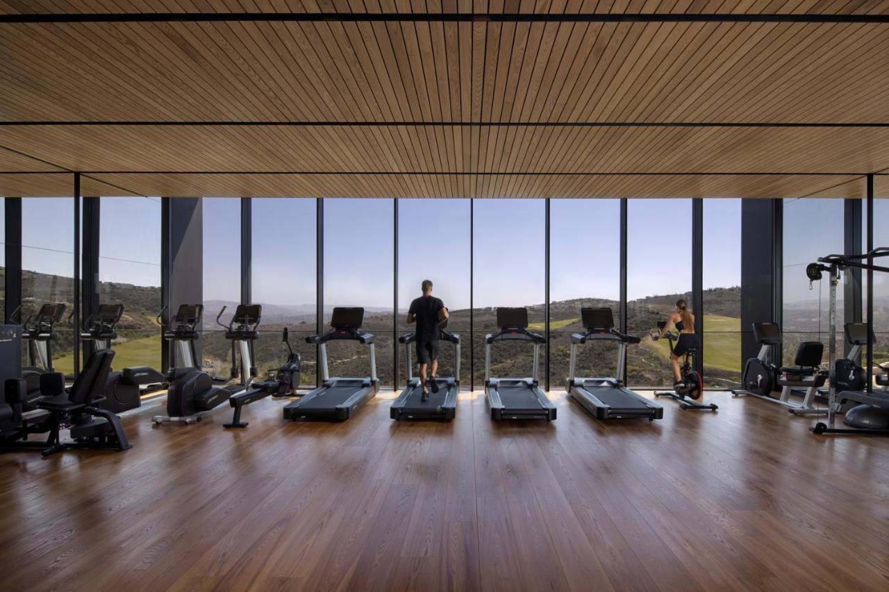Minthis Resort Tsadha ภายนอก รูปภาพ The gym at the hotel