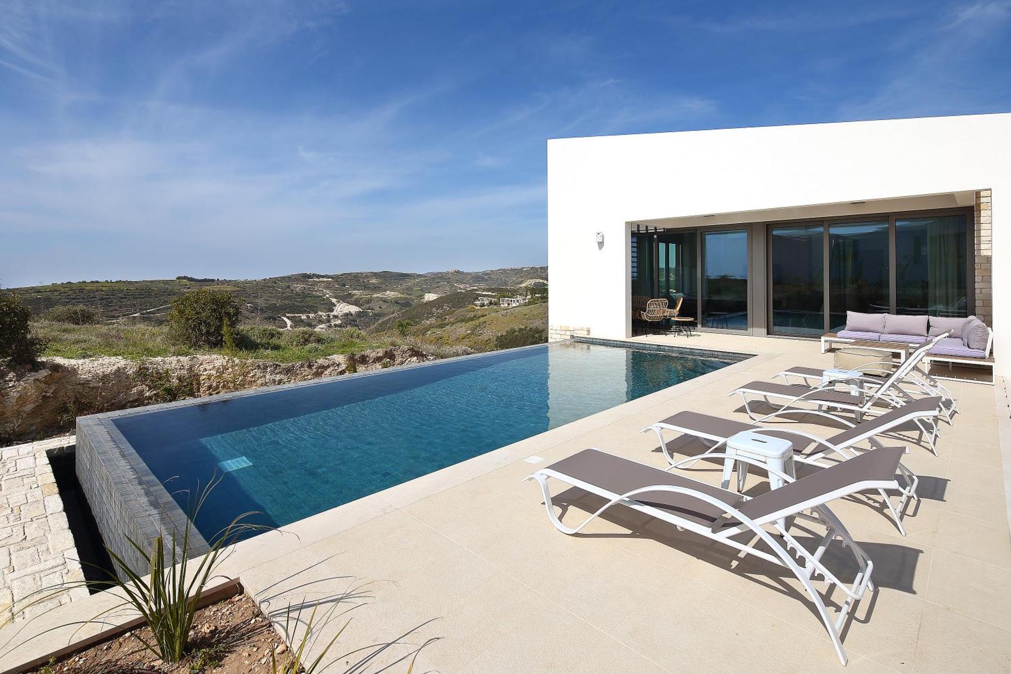 Minthis Resort Tsadha ภายนอก รูปภาพ Villa in the Algarve, Portugal
